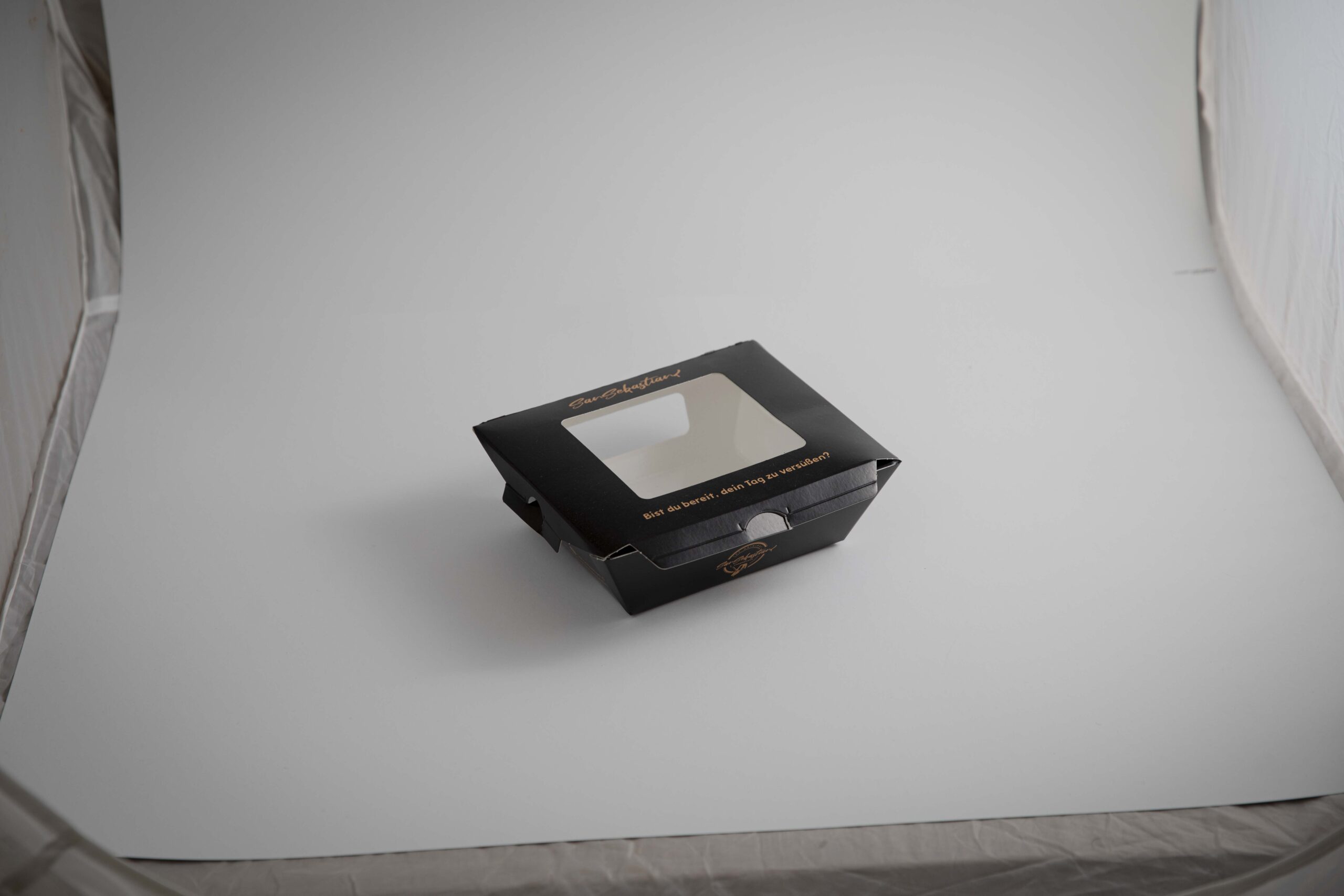 Kuchen Box gelabelt mit Fenster -13x11x6 cm